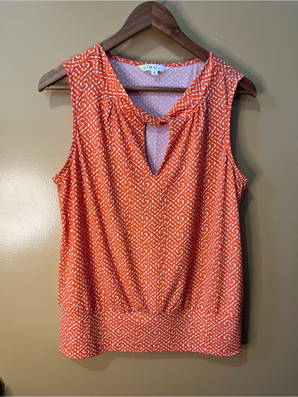 Cleo  | M |Women's Orange Geo Print Sleeveless Keyhole Top | PTP 19”